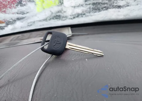 2001 Toyota Tundra Sr5 V8 z USA, uszkodzony, nr VIN 5TBRT34141S146525